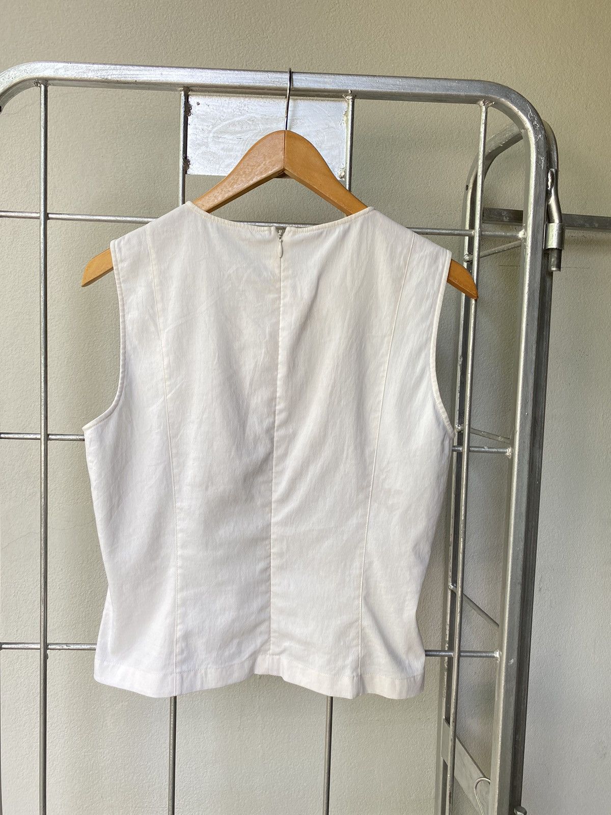 Emporio Armani Emporio Armani sleeveless white blouse Size ONE SIZE - 7 Thumbnail