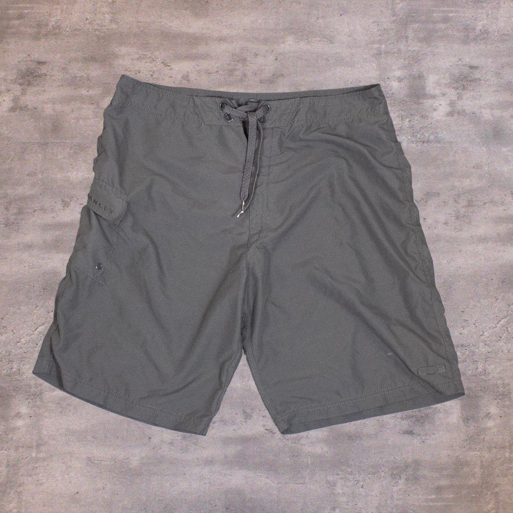 Vintage VTG Y2K 2000's Oakley Crazy Baggy Cargo Grey Water Shorts Size US 40 / EU 56 - 1 Thumbnail