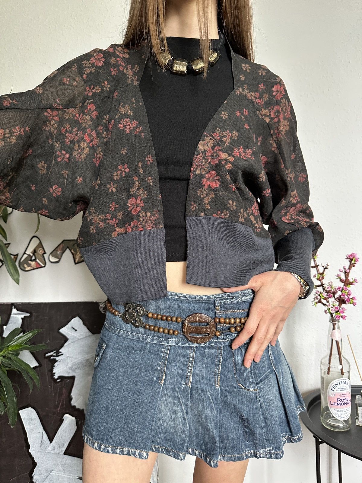Designer × Vintage Crea Concept Vintage Floral Merino Wool Bolero Cardigan Size XS / US 0-2 / IT 36-38 - 1 Thumbnail
