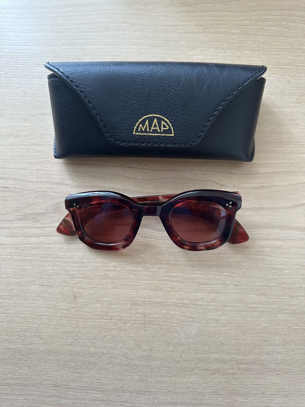 Max Pittion Politician 44 Red Ruby Size ONE SIZE - 2 Thumbnail