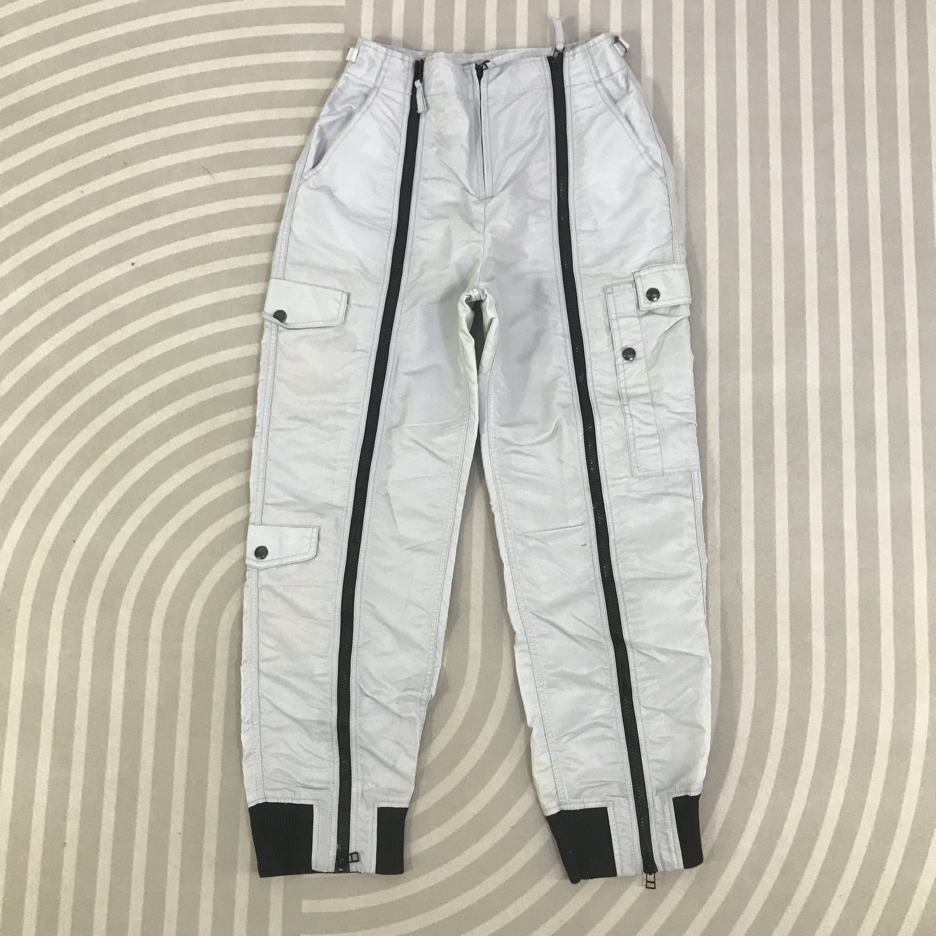 X-Girl X-Girl Cargo Ski design full zip Pants K130B2 Size 26" / US 2 / IT 38 - 1 Thumbnail