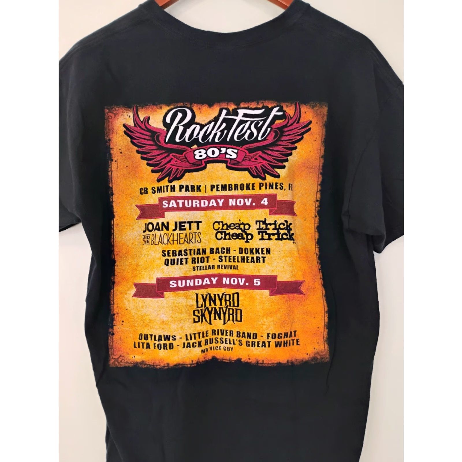 Gildan 80s Rock Fest Florida 2017 T Shirt Fits Medium Joan Jett Lynyrd Skynyrd Shirt Unisex Adults M Black Rock Vintage No Size US M / EU 48-50 / 2 - 4 Thumbnail