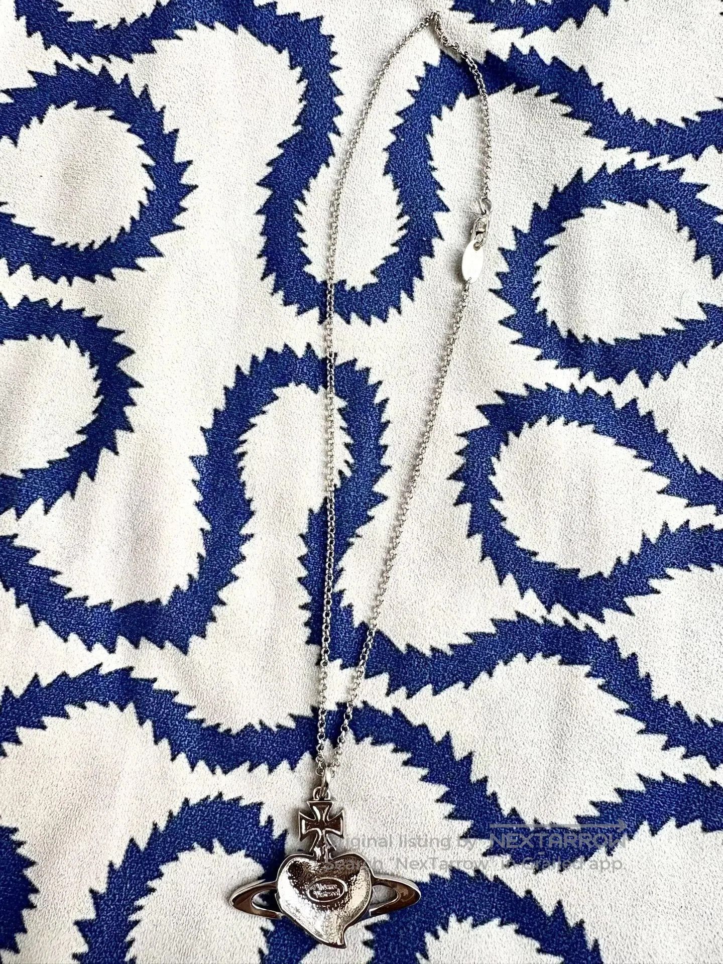 Vivienne Westwood Vivienne Westwood Enamel Saturn Heart Necklace. Size ONE SIZE - 4 Thumbnail