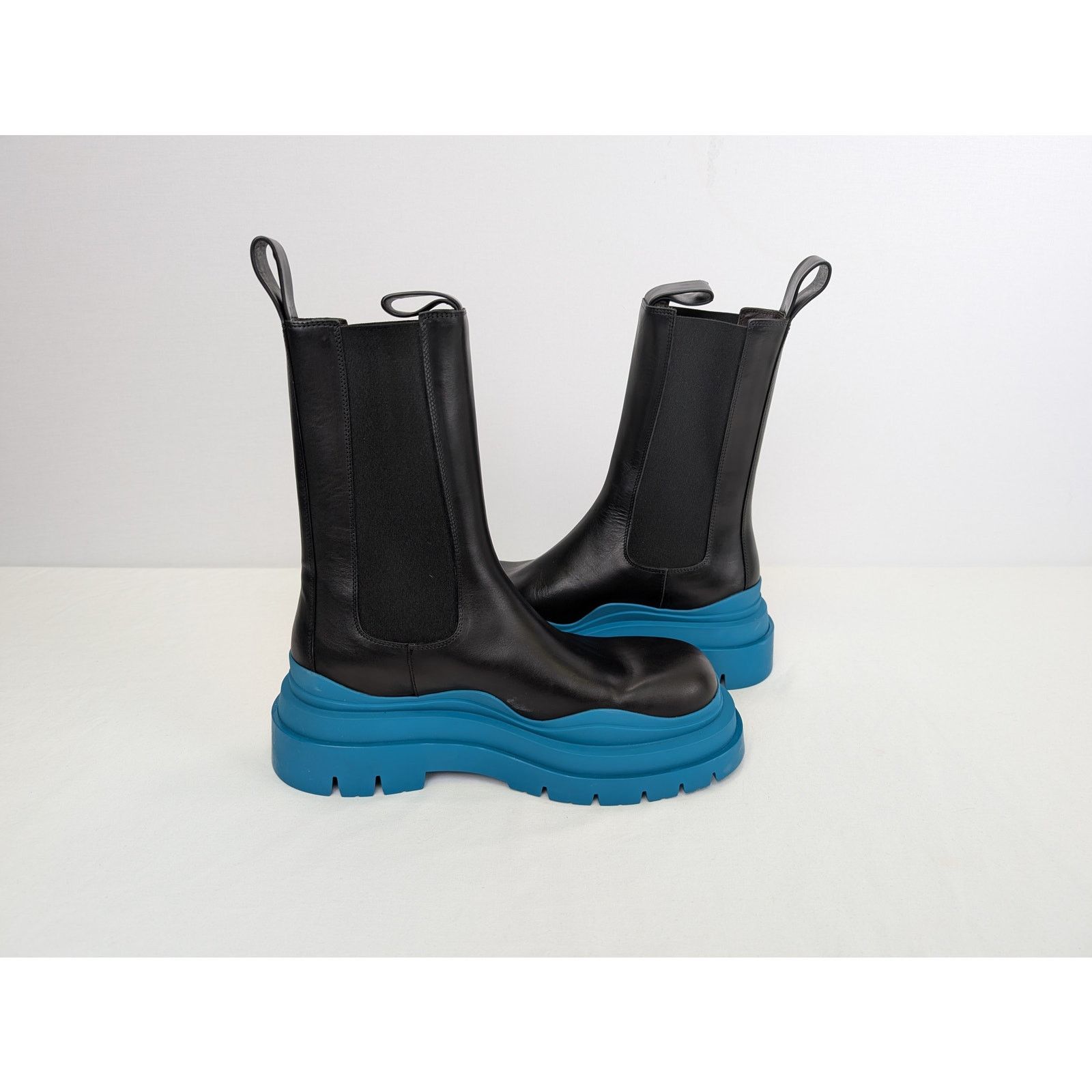 Bottega Veneta o1rshd1 Military Calf Tire Boot Calfskin in Black Size US 11 / EU 44 - 12 Thumbnail