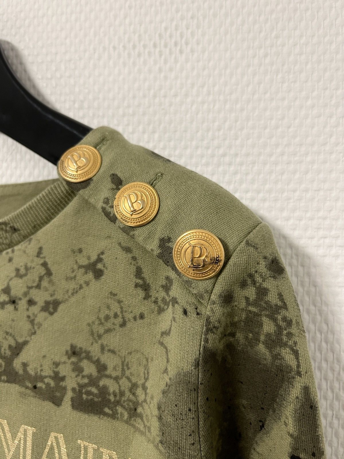Balmain Logo Shoulder Epaulette Sweatshirt Size US S / EU 44-46 / 1 - 6 Thumbnail