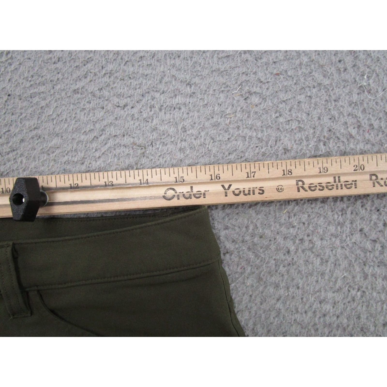 Lululemon Lululemon ABC Classic Pants Men’s Size 31x27 Green LM5426S Classic Chino 5-Pocket Casual Mens Shoes? Size US 31 - 5 Thumbnail