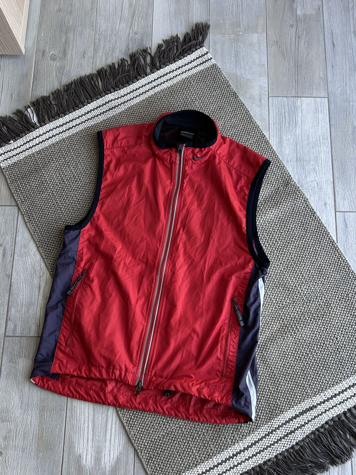 Vintage Vintage Nike Outdoor Tracking Vests Jacket Size US S / EU 44-46 / 1 - 2 Thumbnail
