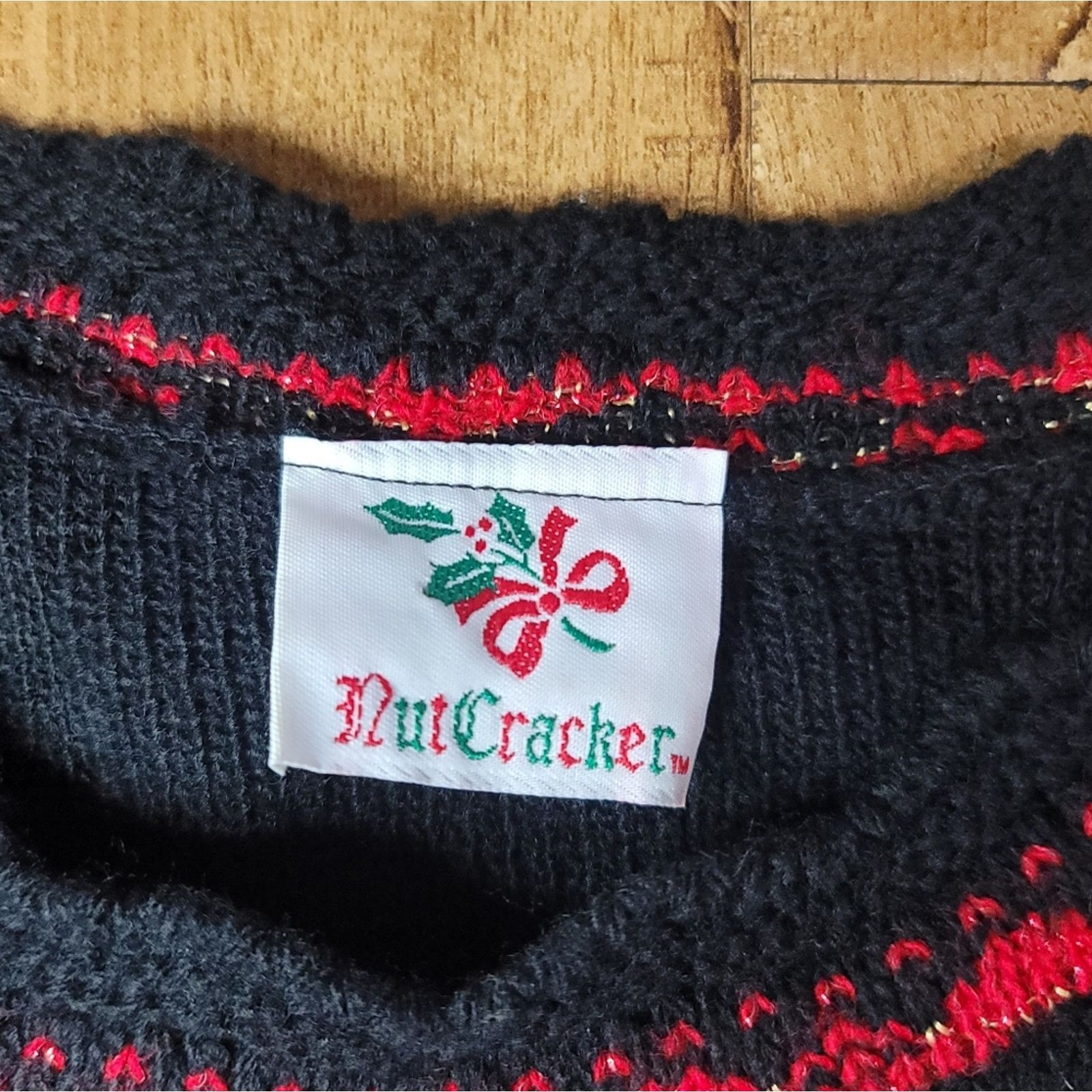 The Unbranded Brand Vtg Nutcracker Wreath Ugly CHRISTmas Sweater Size L / US 10 / IT 46 - 4 Thumbnail