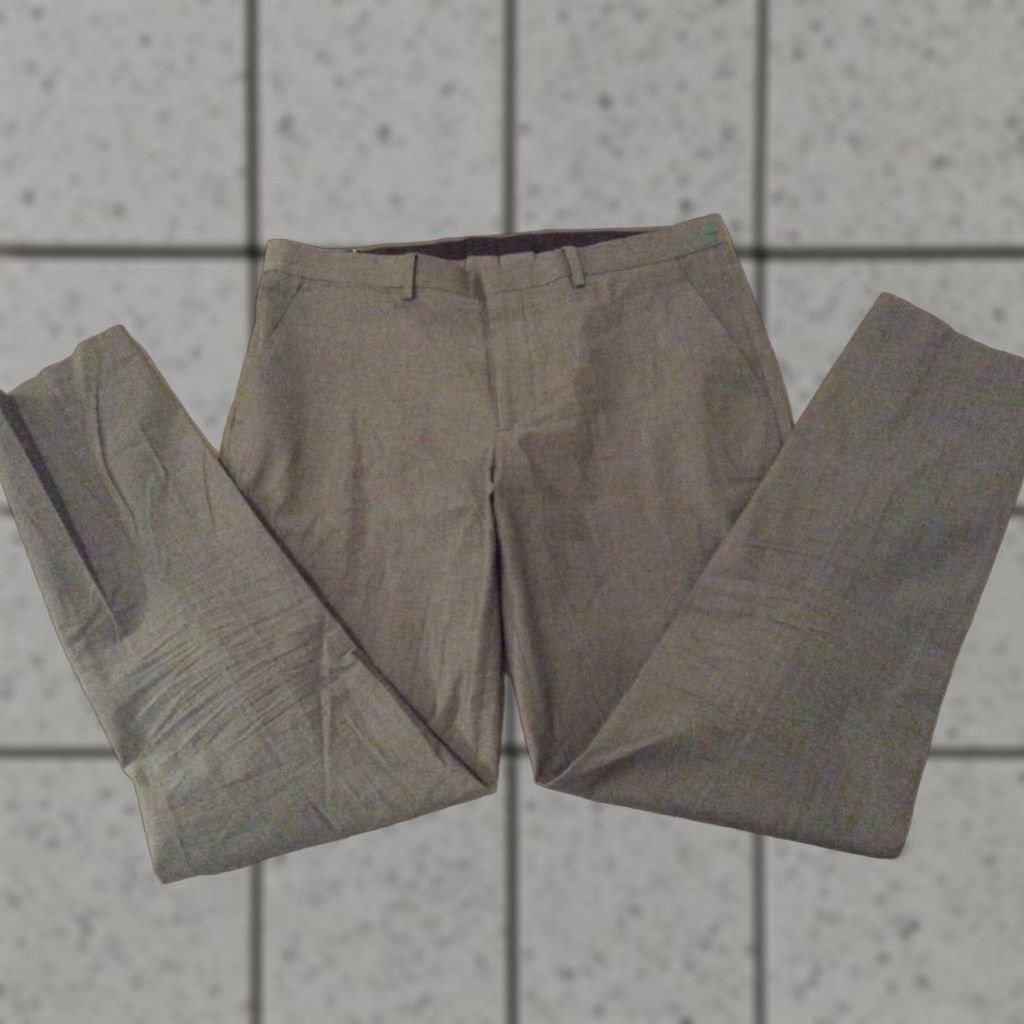 Express Express Dress Pants Slim Gray Cotton 34x34 Men's Dress Pants Slim Gray Express 34x34 Regular Inseam 34 Chino Khaki Style Pants Mens Size US 34 / EU 50 - 1 Thumbnail