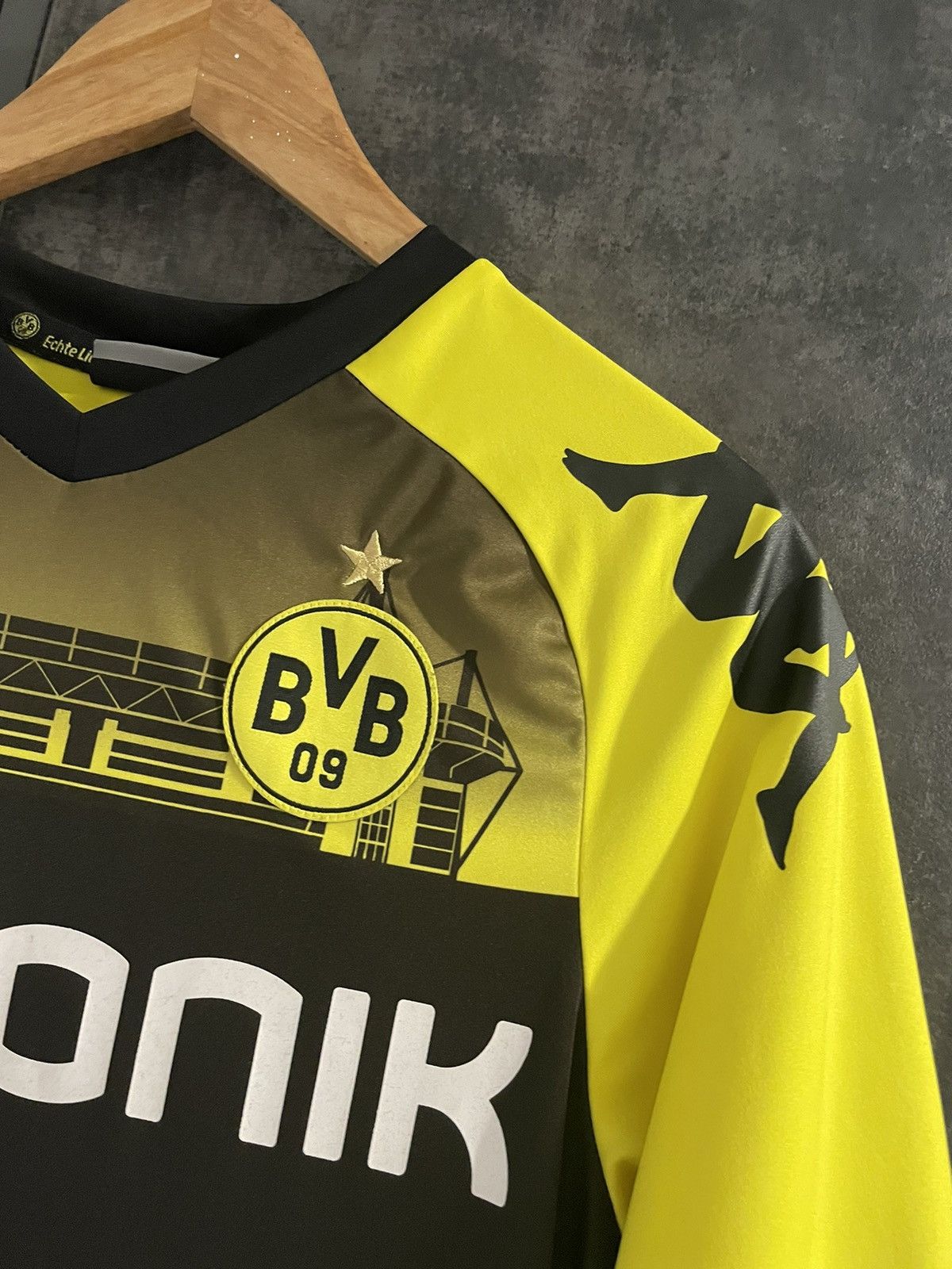 Kappa × Vintage Very Rare 2011 Kappa Borussia Dortmund Special Soccer Jersey Size US M / EU 48-50 / 2 - 5 Thumbnail