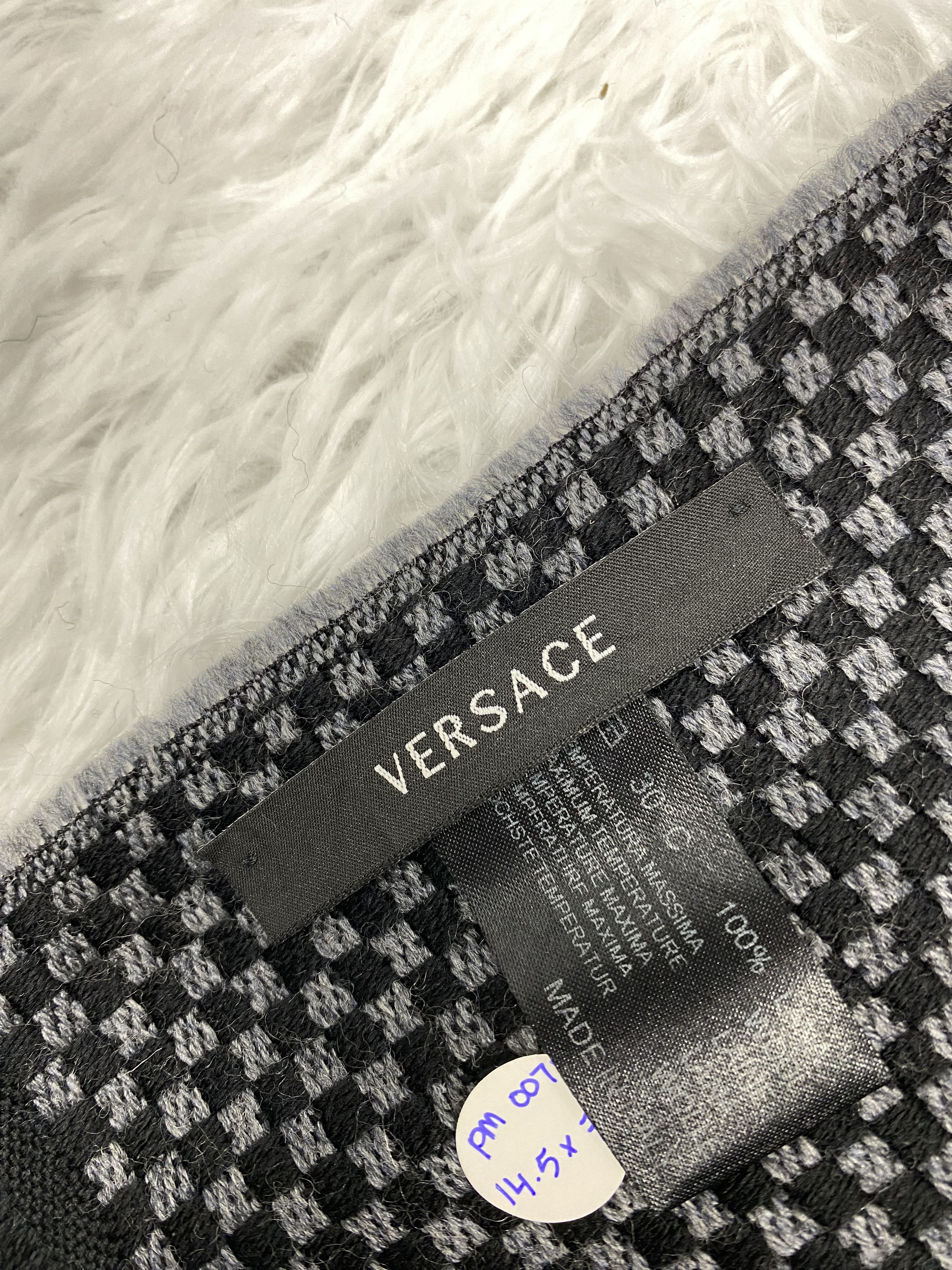 Versace Vintage Versace Scarf / Muffler Neckwear PM0070 Size ONE SIZE - 2 Thumbnail