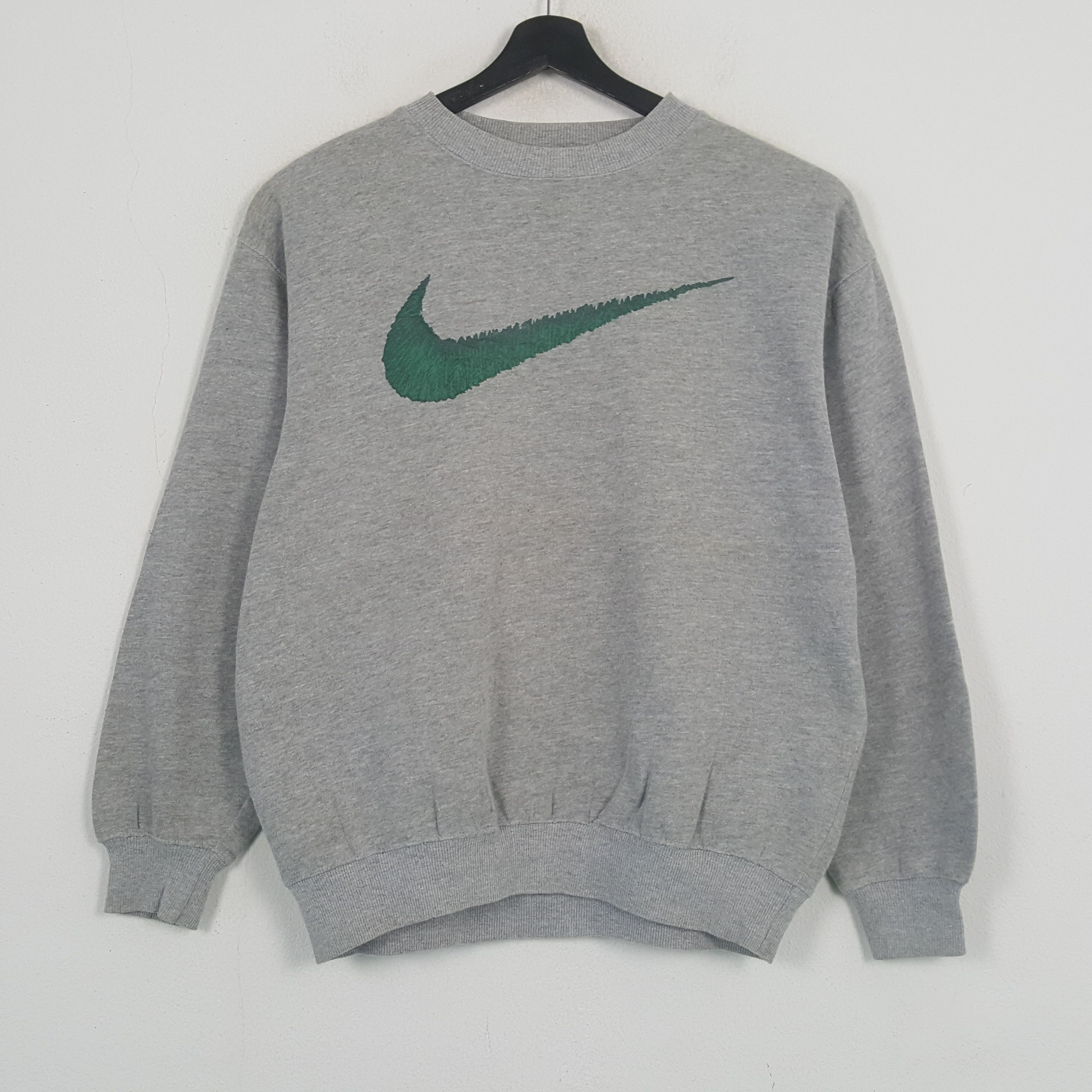 Nike NIKE Big Logo Design Vintage Sweatshirt C283N27 Size US L / EU 52-54 / 3 - 1 Thumbnail