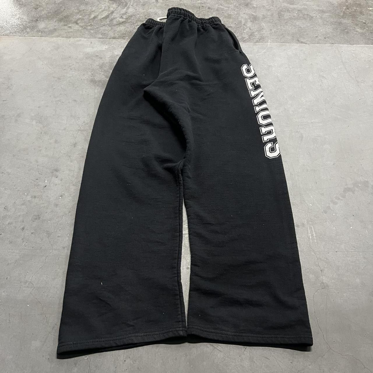 Vintage Crazy Vintage Y2K/2000s Baggy Black Streetwear “Seniors” Sweatpants! Size US 36 / EU 52 - 4 Thumbnail
