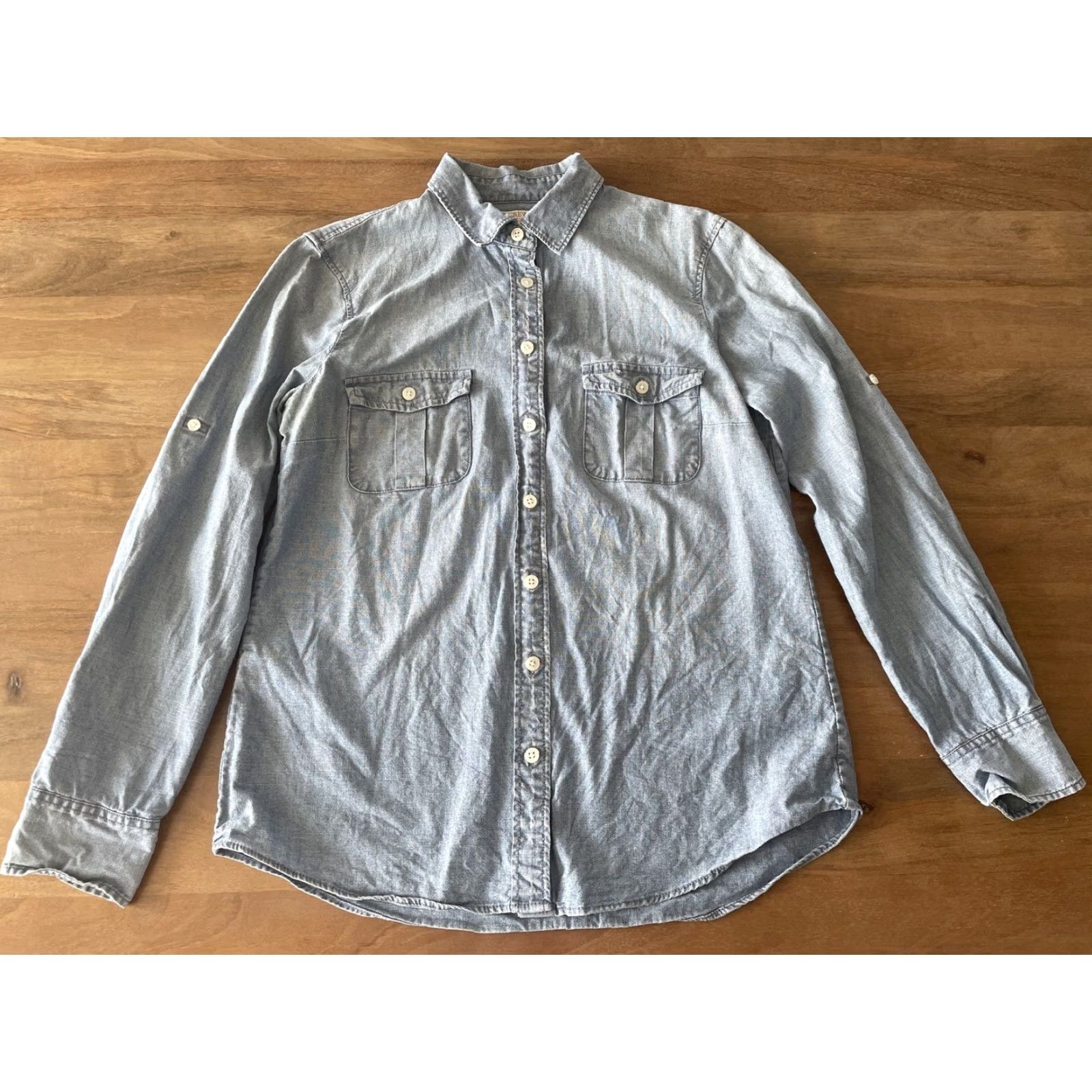 J.Crew J.CREW Chambray Shirt Womens Small Petite Blue Rolltab Sleeve Button Up *flaw* Size S / US 4 / IT 40 - 2 Thumbnail