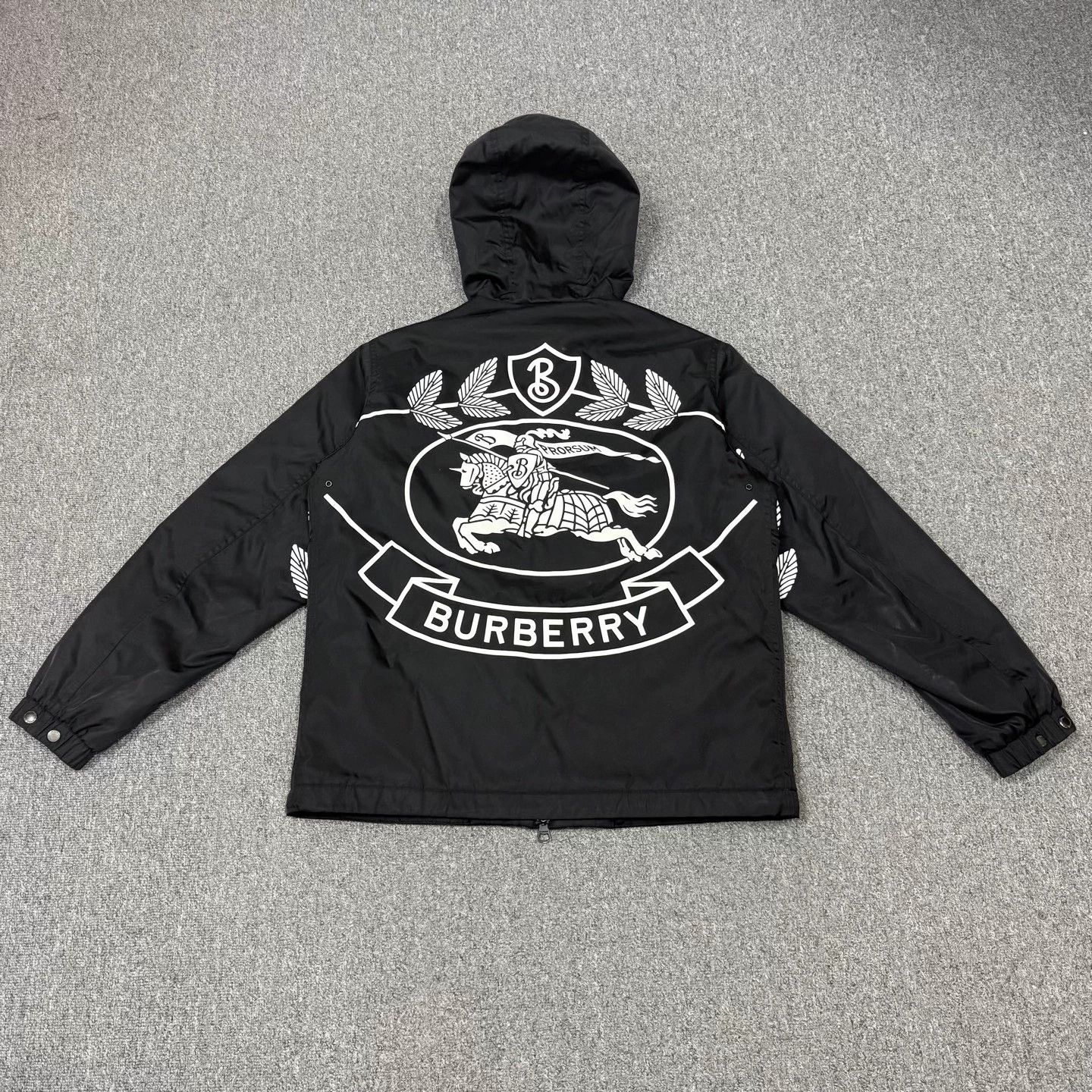 Burberry Burberry Horseferry black puffer jacket S 99 new Size S / US 4 / IT 40 - 2 Thumbnail