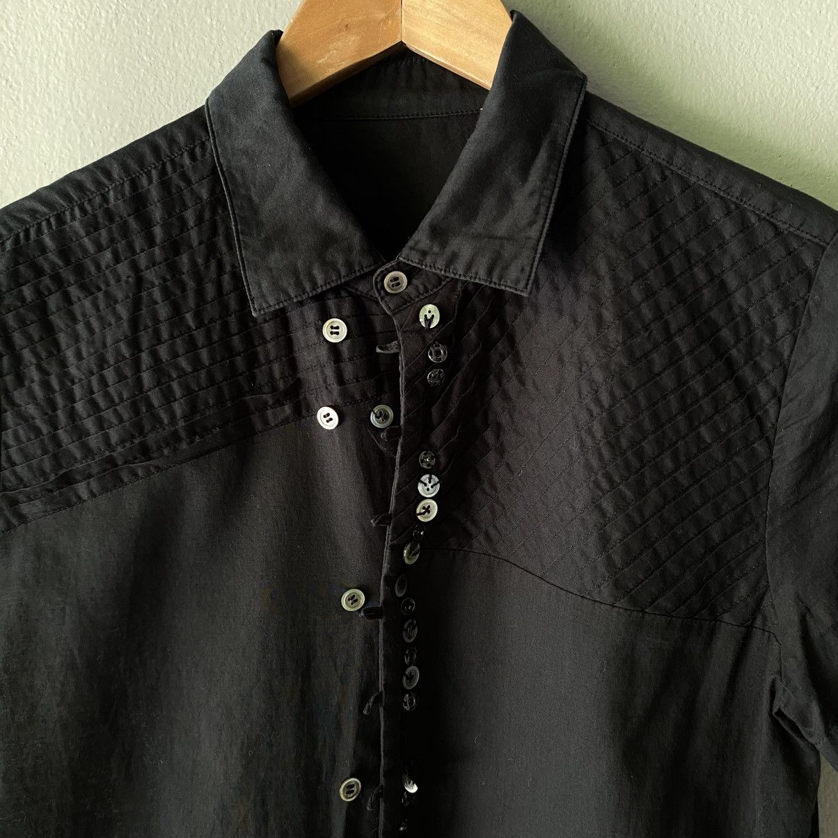 Sunao Kuwahara Sunao kuwahara Black textured shirt with mixed buttons Size M / US 6-8 / IT 42-44 - 20 Thumbnail