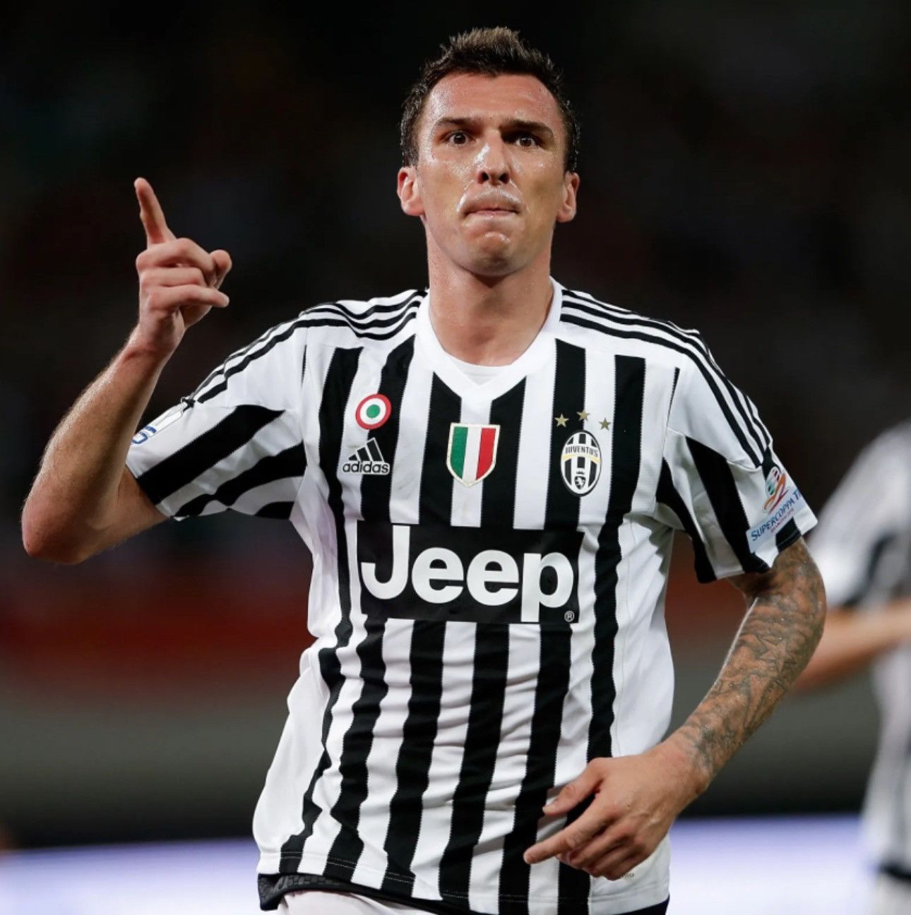 Adidas Juventus 15/16 supercoppa final shirt #17 Mandzukic Size US S / EU 44-46 / 1 - 12 Thumbnail