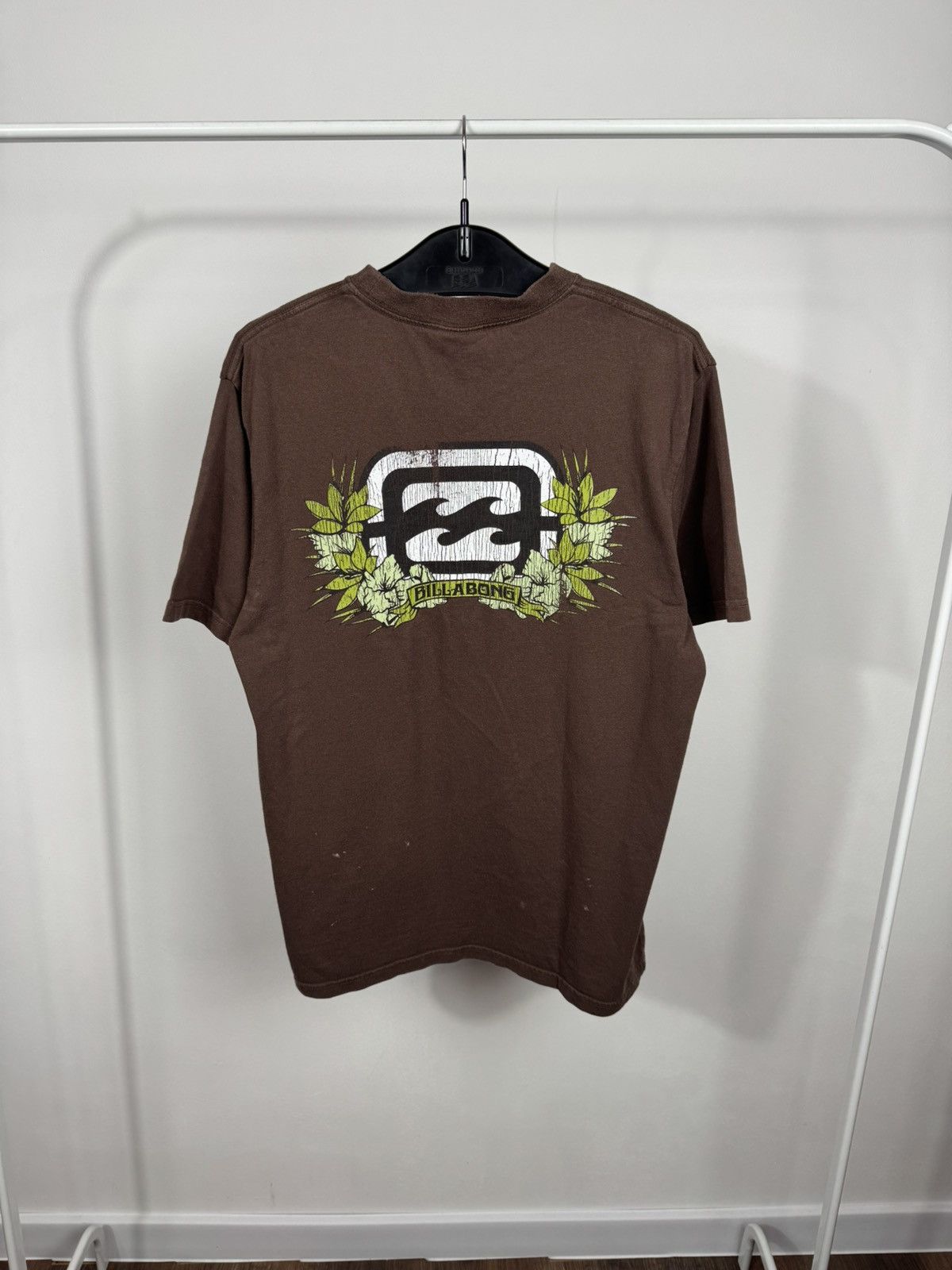 Billabong Vintage Billabong Faded Graphic T Shirt Surf Skate Y2K Tee Size US M / EU 48-50 / 2 - 1 Thumbnail