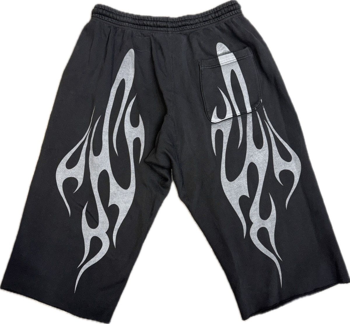 HELLSTAR Hellstar Tribal Flame 3/4 Shorts Size US 38 / EU 54 - 2 Thumbnail