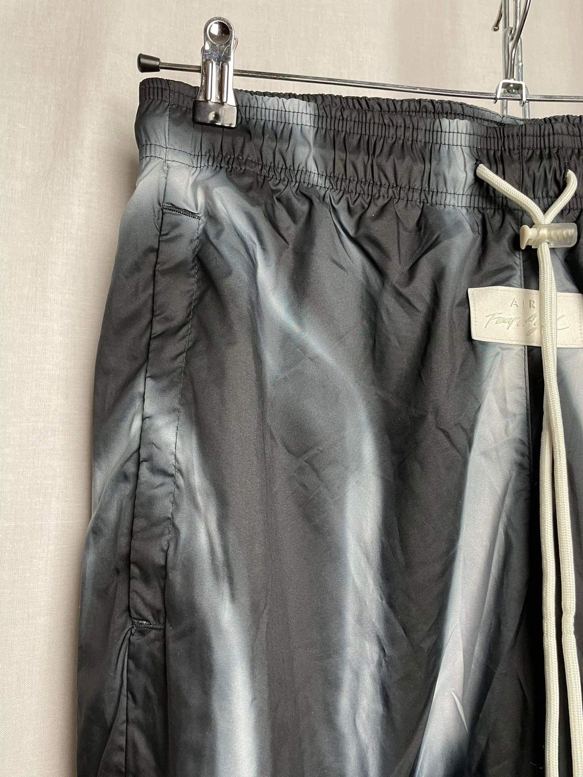 Fear of God × Nike BNWT printed sweatpant Size US 30 / EU 46 - 4 Thumbnail