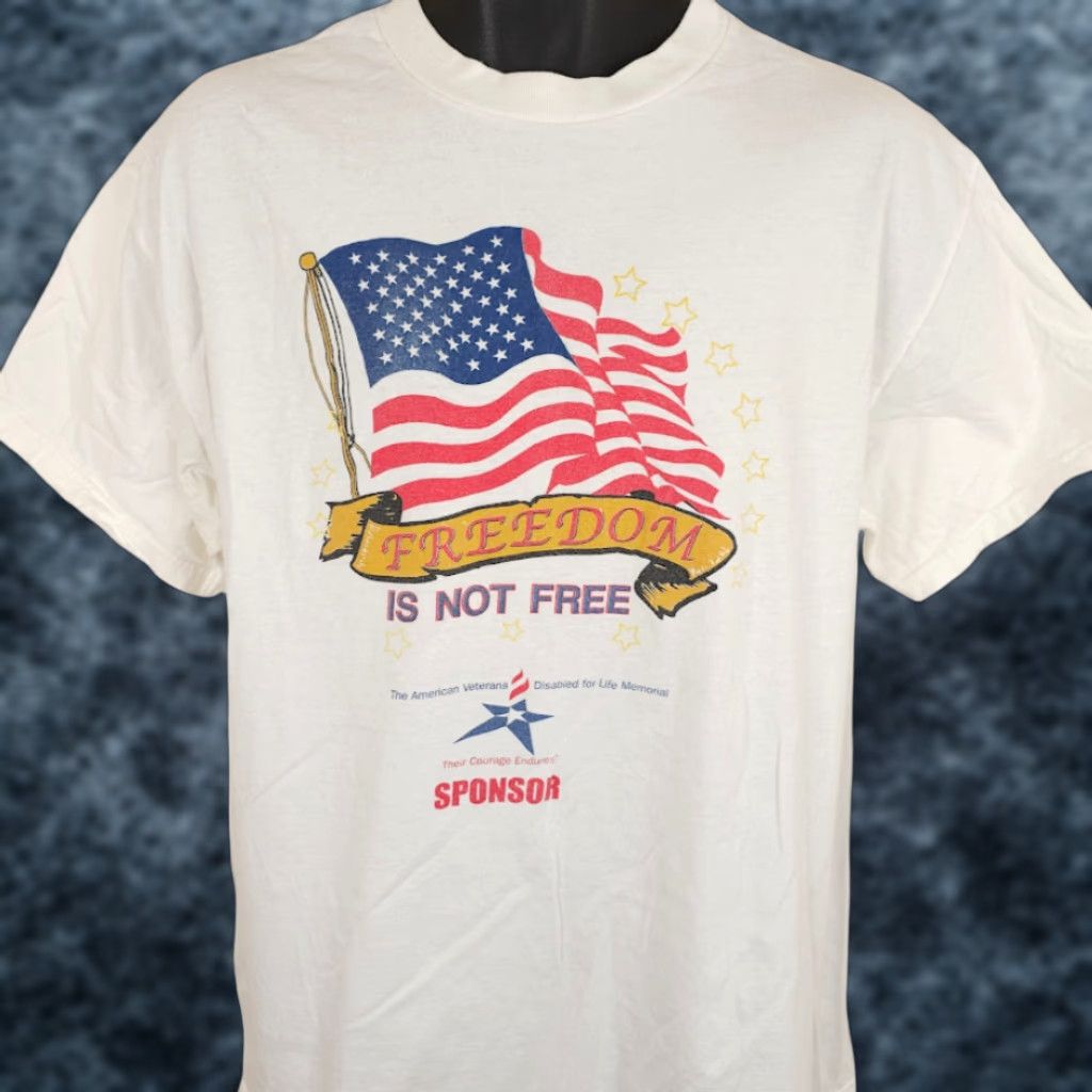 Vintage VINTAGE Freedom Is Not Free T Shirt Mens Size Large White Y2K American Flag Size US L / EU 52-54 / 3 - 1 Thumbnail
