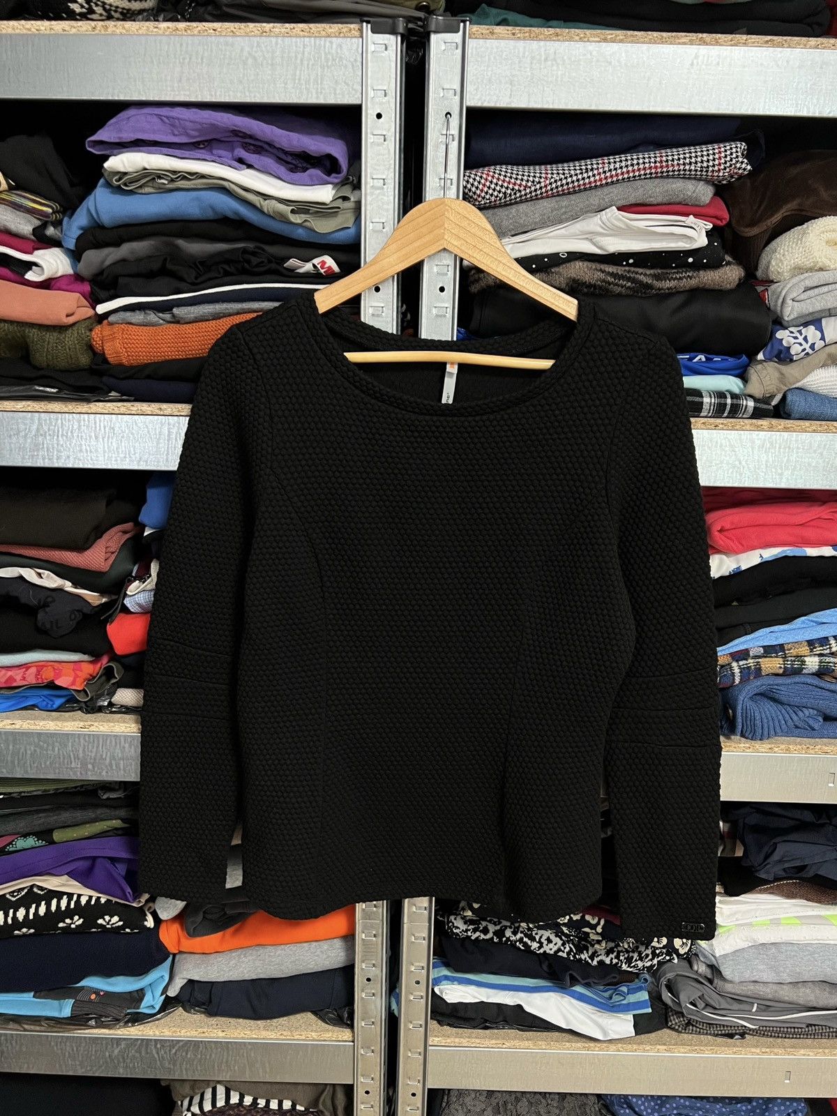 Cop Copine Y2K Cop Copine Black Sweatshirt Long Sleeves Ruffle Sweater Size M / US 6-8 / IT 42-44 - 1 Thumbnail