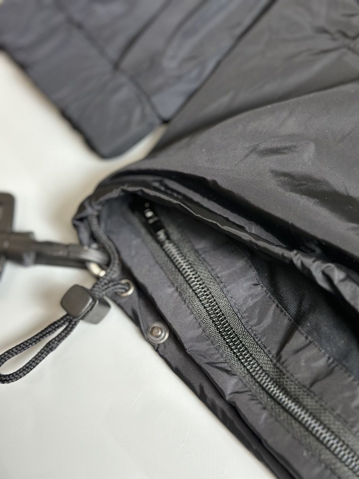 Vetements Vetements FW19 Interpool Bondage Jacket/Convertible to bag Size US M / EU 48-50 / 2 - 14 Thumbnail