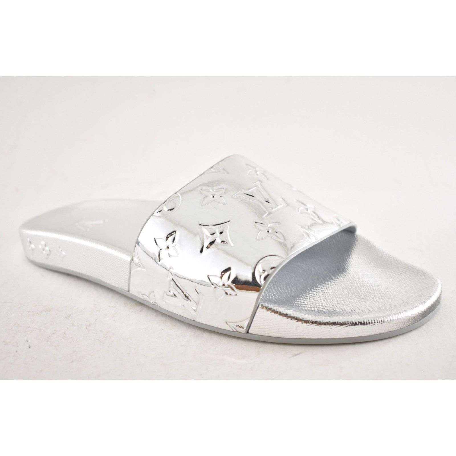 Louis Vuitton Louis Vuitton Chrome Mirror LV Slide Sandal UK 9 US 10 11 Size US 10 / EU 43 - 5 Thumbnail