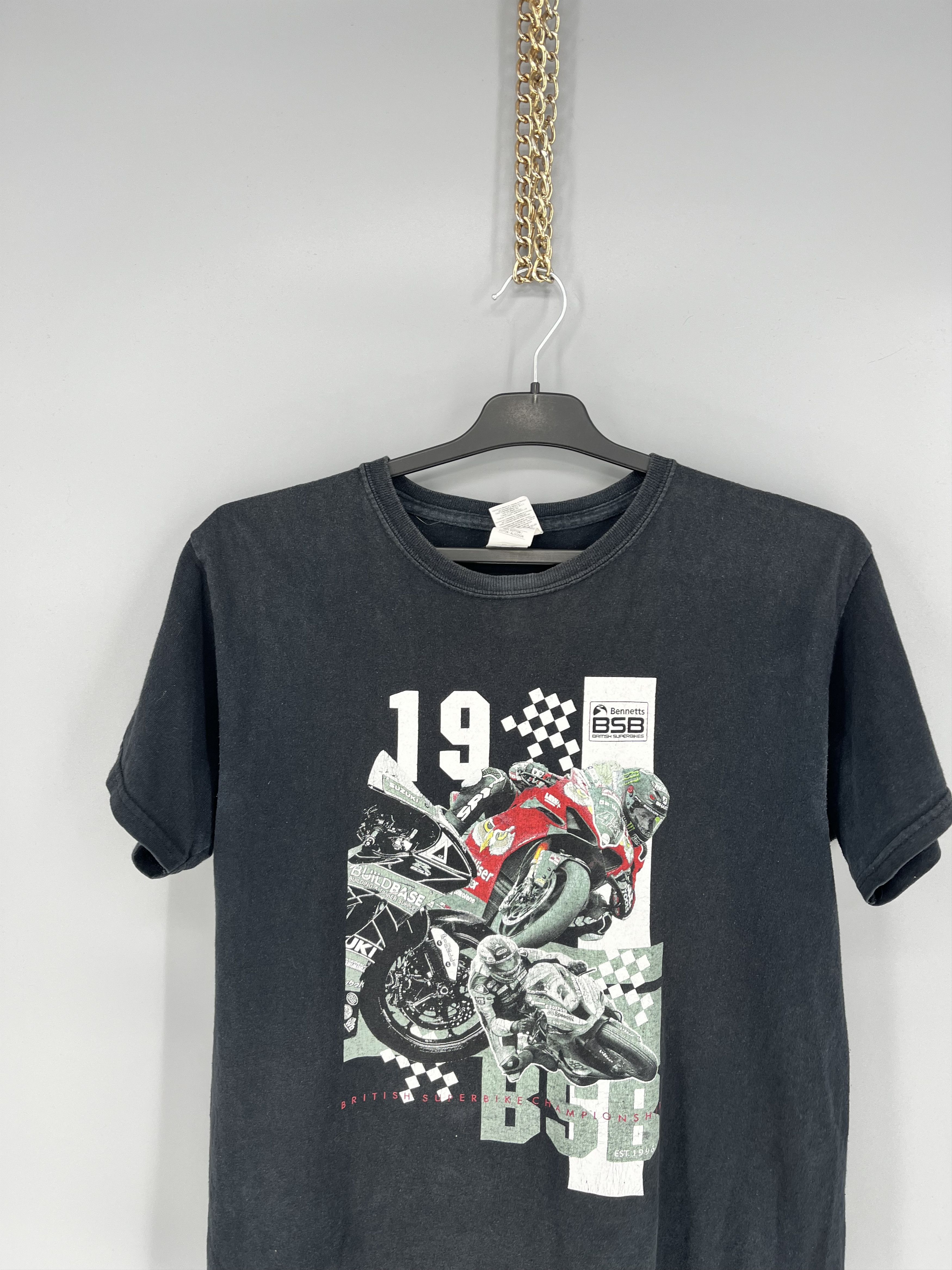 Vintage Vintage BSB British Superbike Faded T-Shirt Y2k Suzuki M617 Size US XL / EU 56 / 4 - 6 Thumbnail