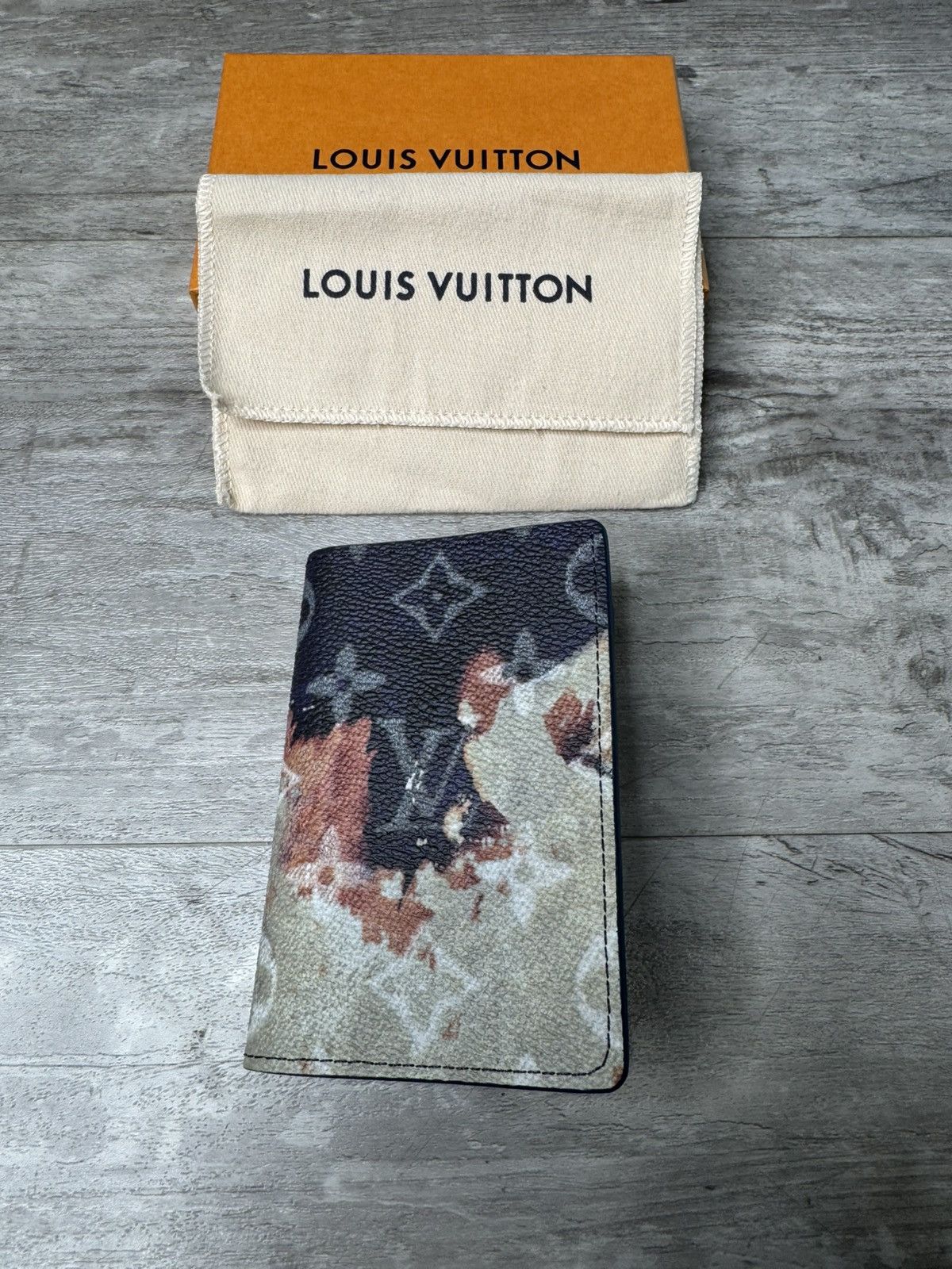 Louis Vuitton Louis Vuitton Pocket Organizer Size ONE SIZE - 1 Thumbnail