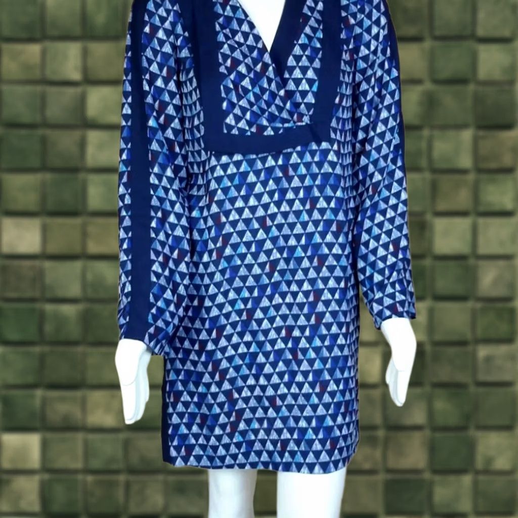 Bcbgmaxazria BCBGMAXAZRIA Dress Tunic Mini Triangle-Printed Blue Geometric V-Neck Long Sleeve NWT Small Women Size S / US 4 / IT 40 - 1 Thumbnail