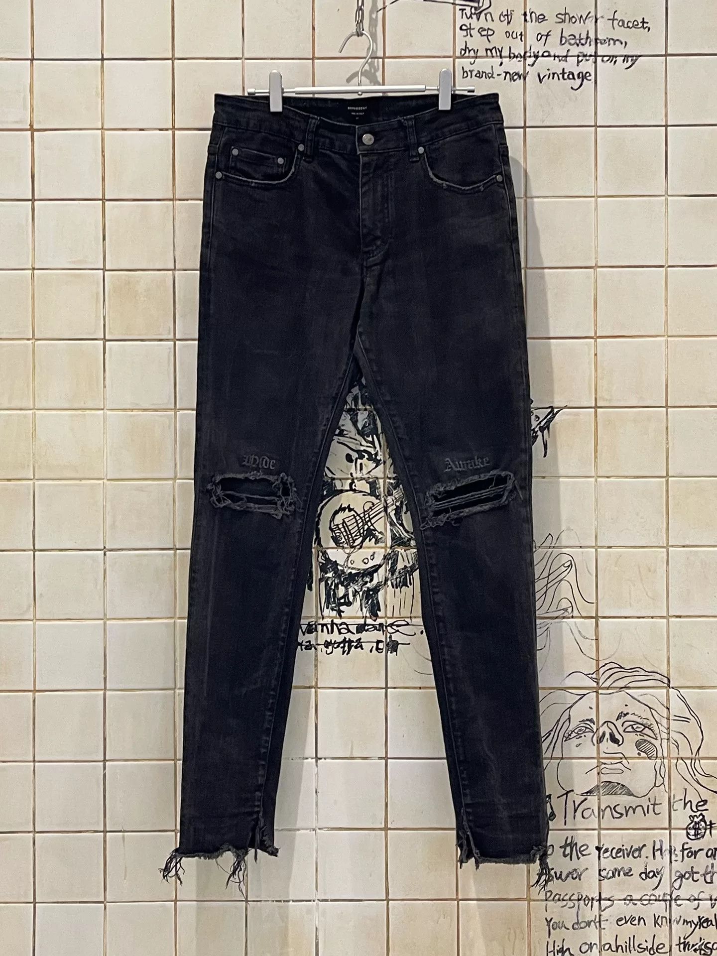 Represent Clo. Italian Black Distressed Embroidered Denim Pants Size US 32 / EU 48 - 1 Thumbnail