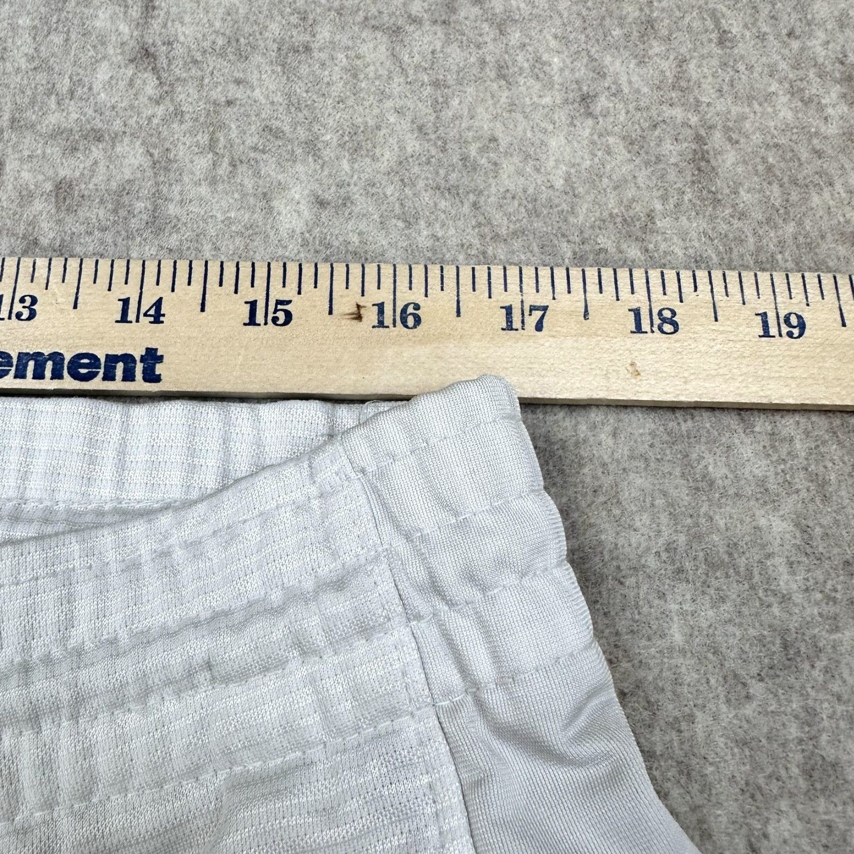 Nike Nike Athletic Shorts Mens Small White Performance Training Pockets Swoosh Logo Size US 29 - 5 Thumbnail