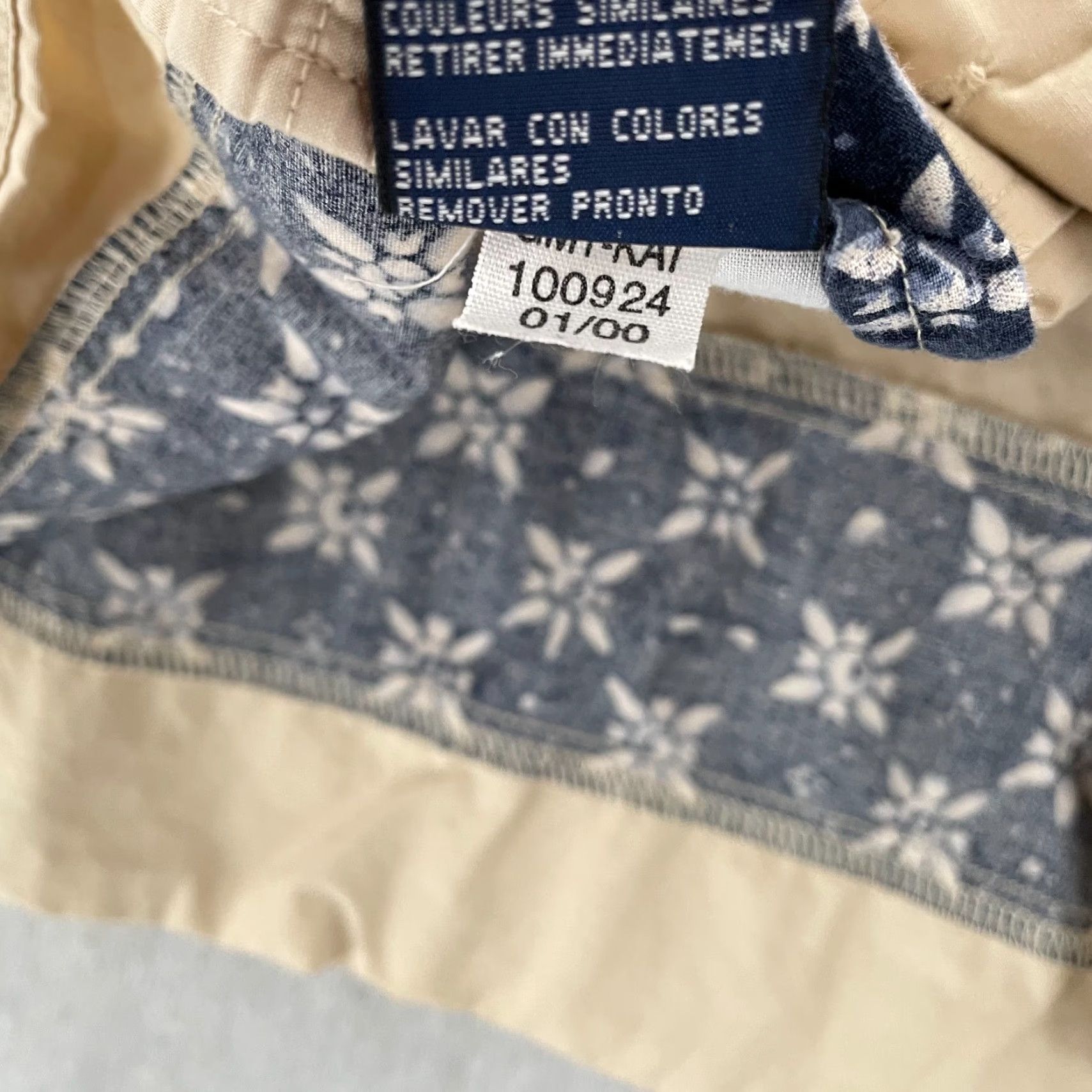 Tommy Hilfiger VINTAGE Tommy Hilfiger Shirt Adult XL Beige Button Up Hawaiian Camp Loop Collar Size US XL / EU 56 / 4 - 6 Thumbnail