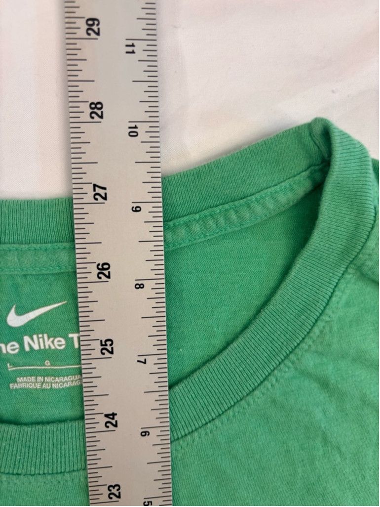 Nike Men's Nike Green Graphic T-Shirt Size L Size US L / EU 52-54 / 3 - 5 Thumbnail