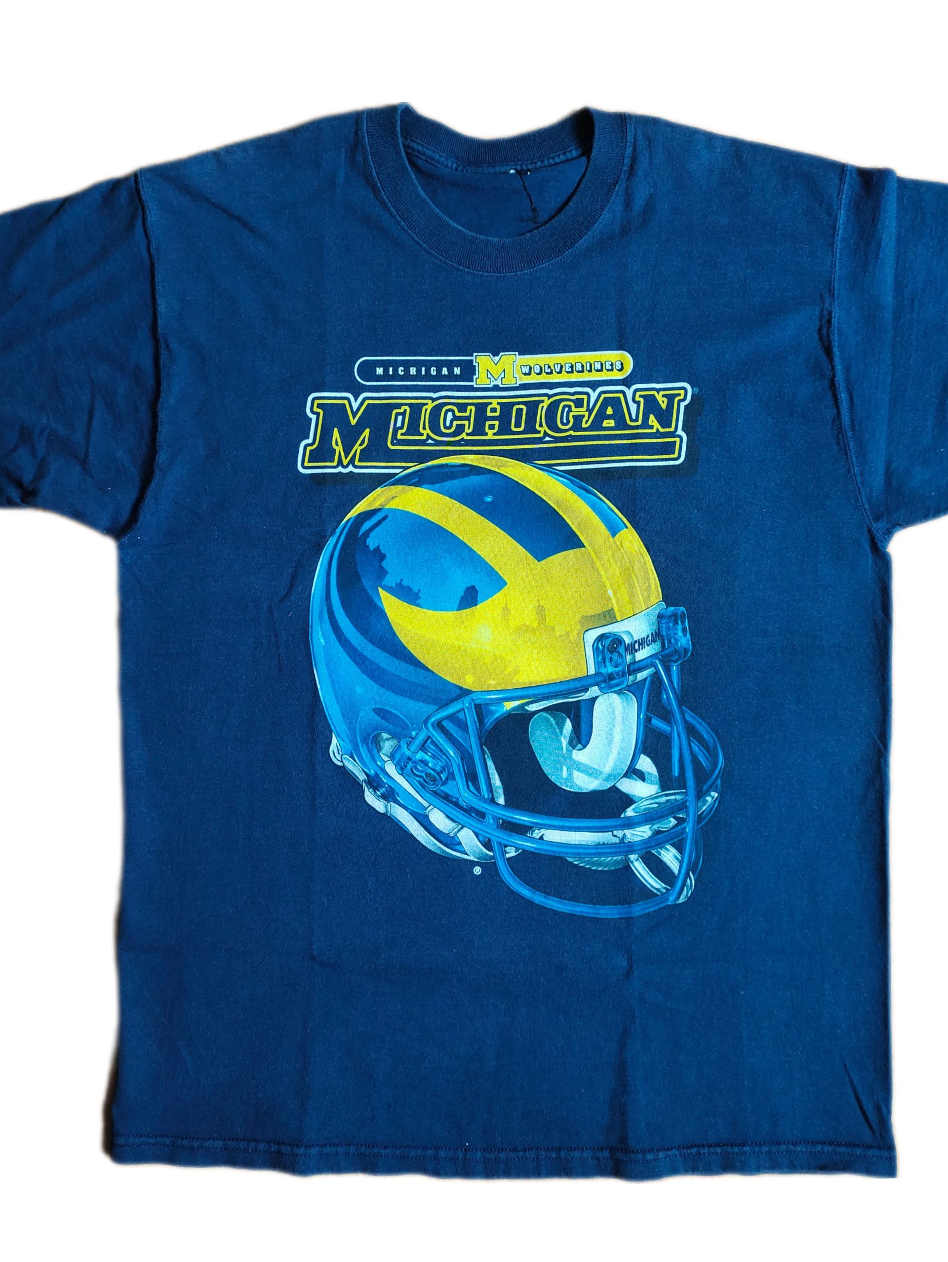 Vintage Vintage Michigan Wolverines Helmet 90s T-shirt Size US L / EU 52-54 / 3 - 3 Thumbnail