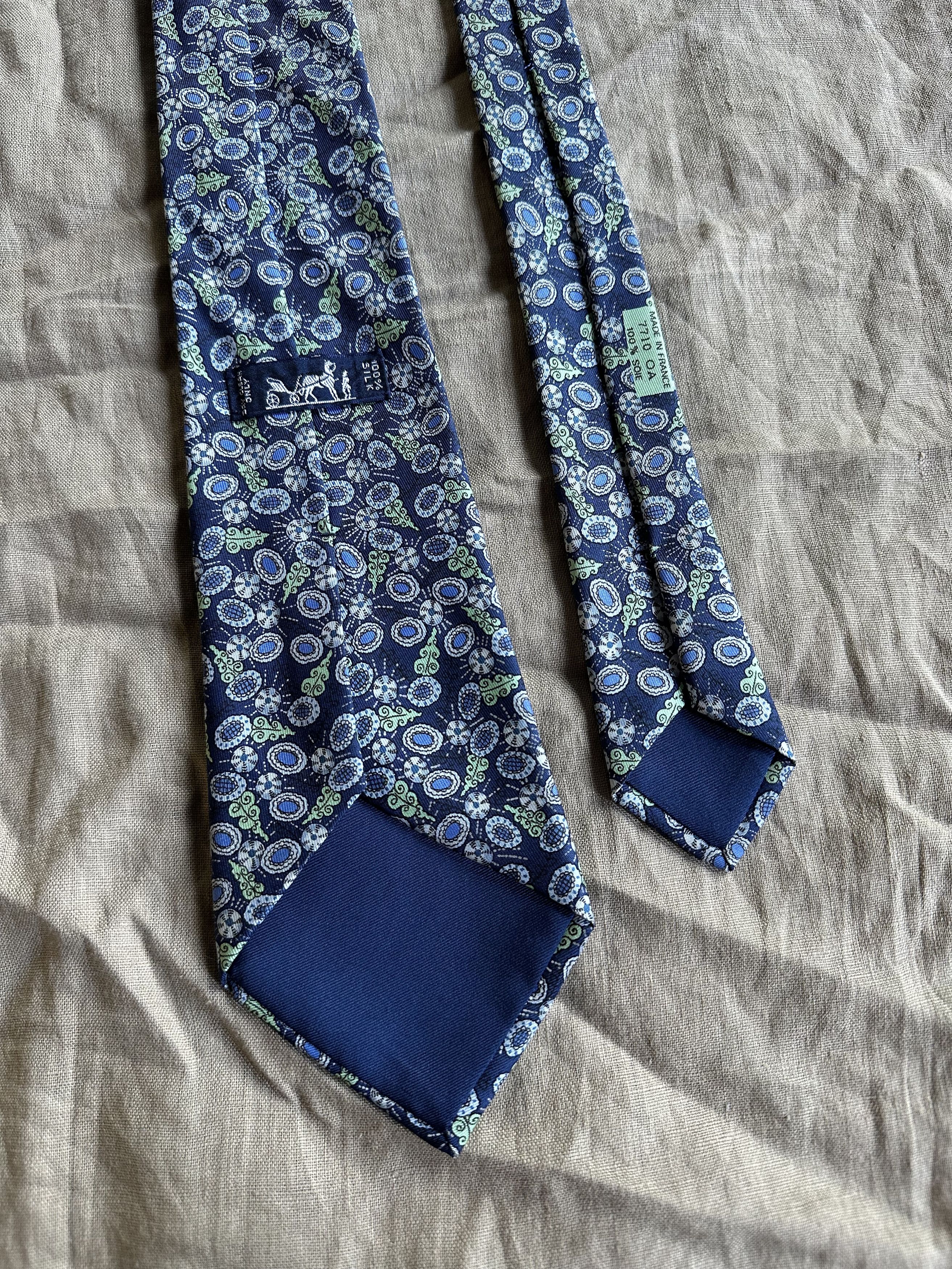 Hermes Hermes Vintage Floral Pattern Silk Tie 7650AP Size ONE SIZE - 1 Thumbnail