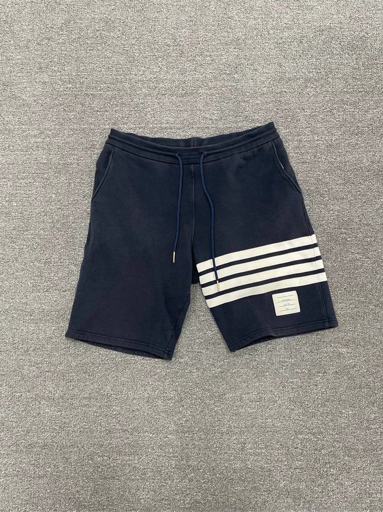 Thom Browne Thom Browne size1 Short pants in dark blue Size US 26 / EU 42 - 1 Thumbnail