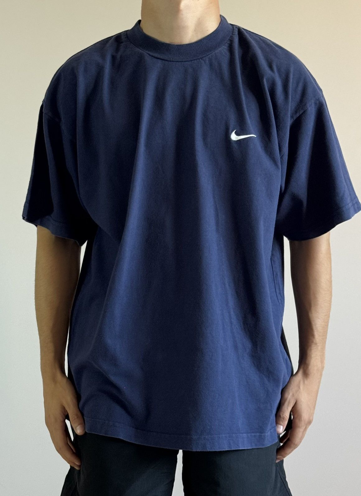 Nike 00s Vintage Nike Basic Small Logo Navy T-shirt Tee Size US XL / EU 56 / 4 - 4 Thumbnail