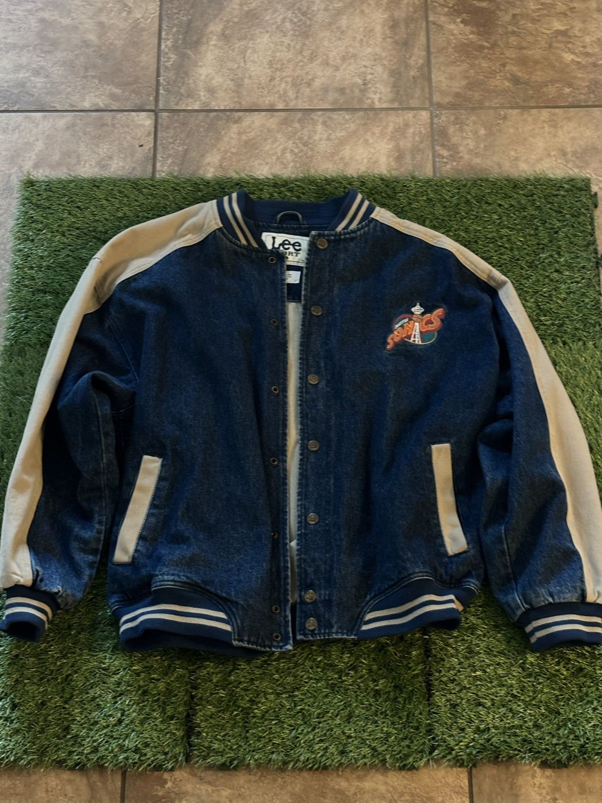 Lee Seattle sonics Vintage LEE 1of1 denim jacket Size US XL / EU 56 / 4 - 1 Thumbnail
