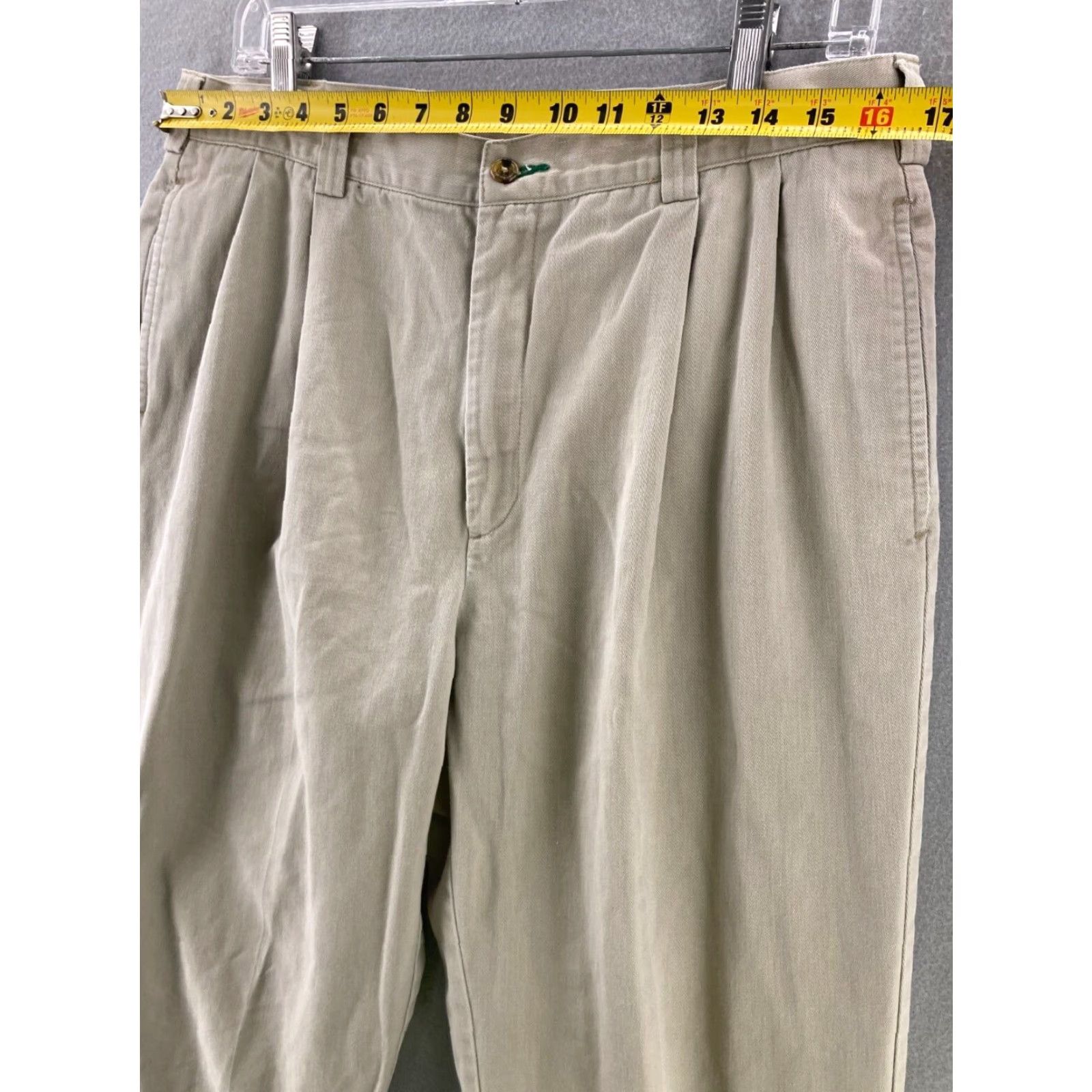 Tommy Hilfiger VINTAGE Tommy Hilfiger Pants 90s USA Casual Khakis Mens 36x32 Beige Flat Front Regular Size US 36 / EU 52 - 2 Thumbnail