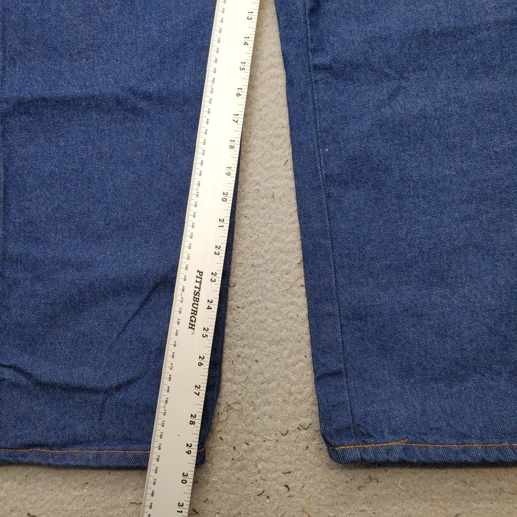 Dickies Dickies Jeans Men 40x30 Blue Denim Boho Straight Leg Relaxed CR393RNB Jeans Mens Size 40 Blue Denim Relaxed Straight 5-Pocket NWT Size US 40 / EU 56 - 4 Thumbnail