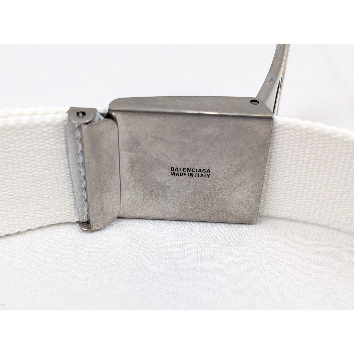 Balenciaga o1rshd1 Size: M / Skater Belt in White Size ONE SIZE - 15 Thumbnail