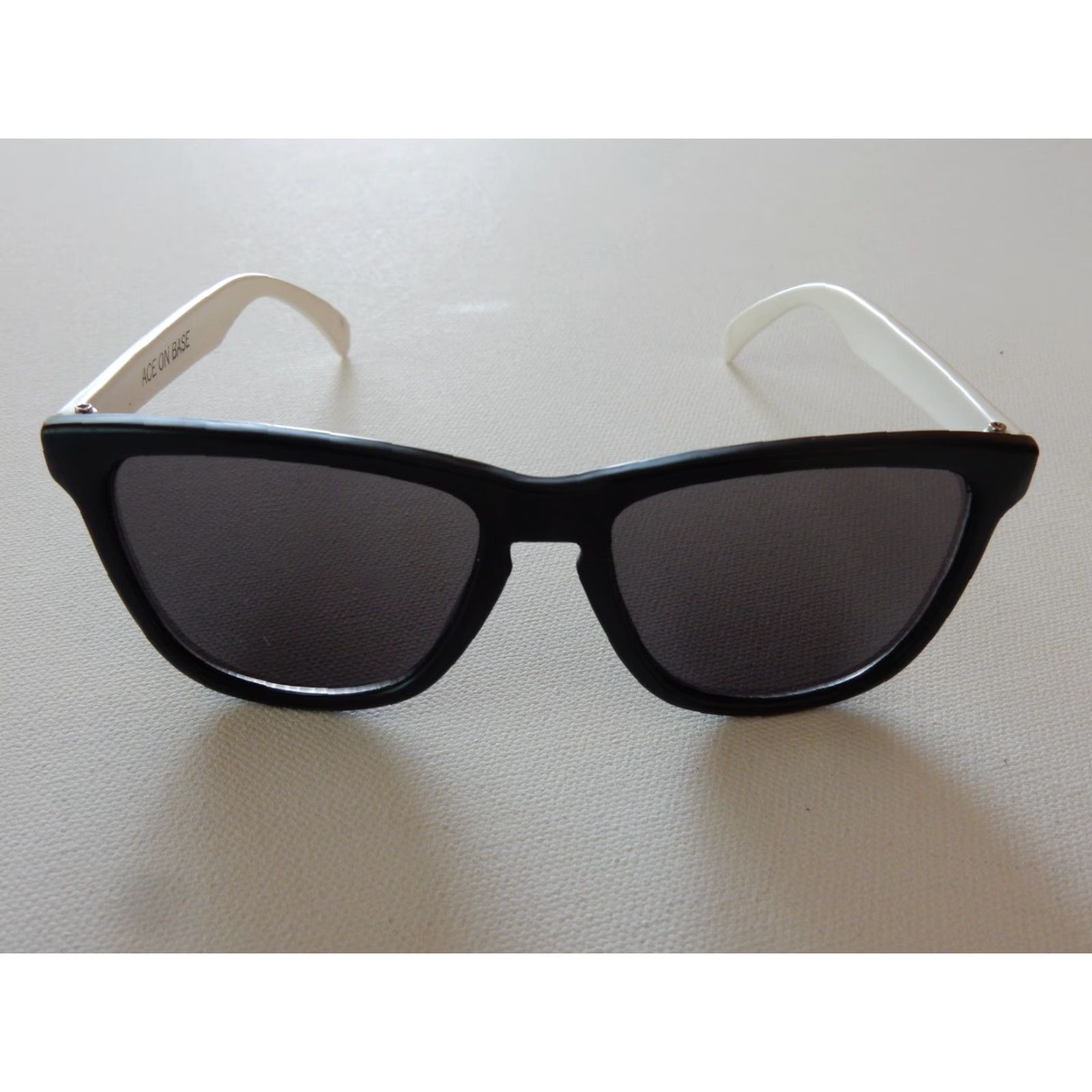 Vintage VINTAGE Knockaround Sunglasses Ace On Base Unisex Adults White Frame Size ONE SIZE - 2 Thumbnail