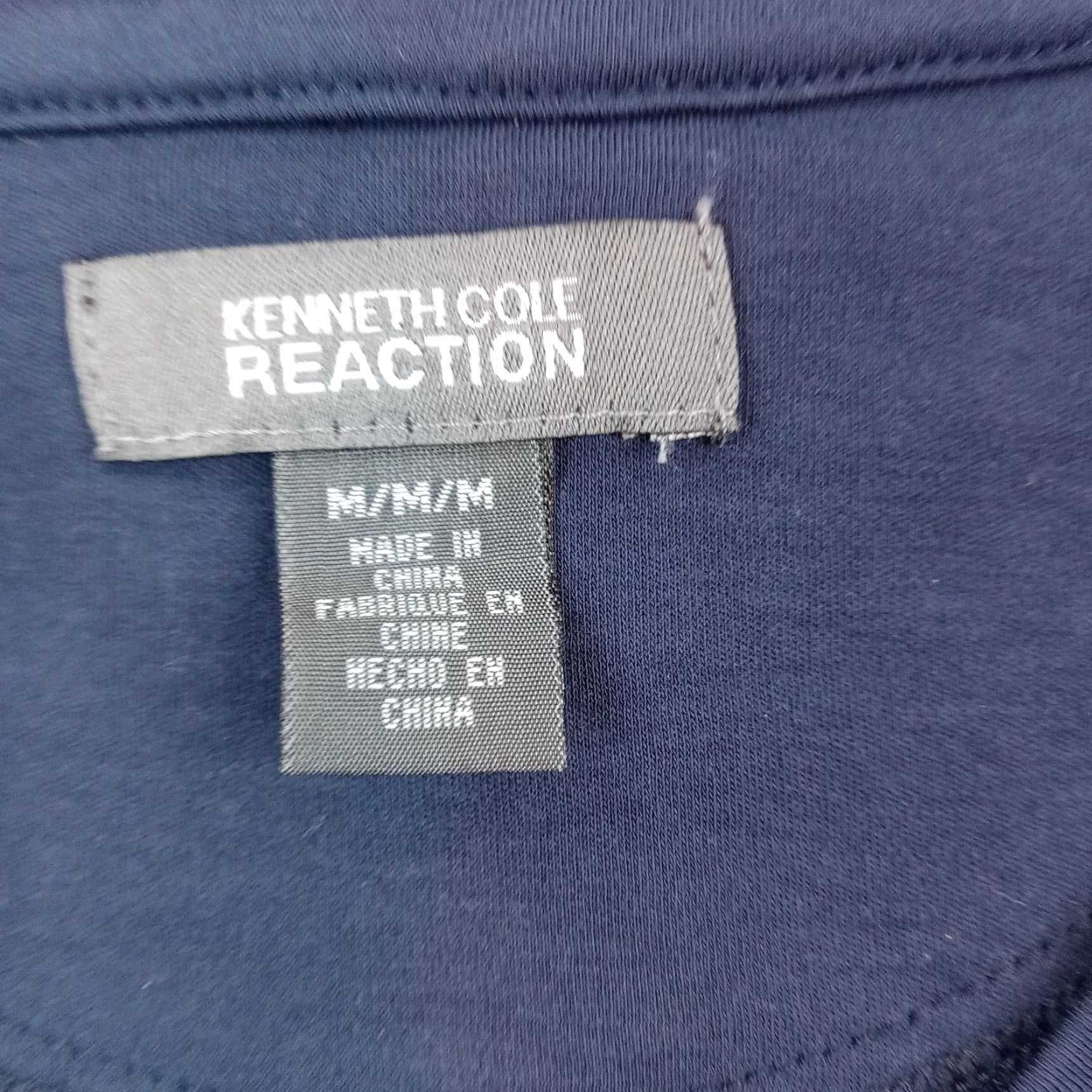 Kenneth Cole Kenneth Cole Reaction T-shirt Mens Medium Blue V-Neck Short Sleeve Casual Size US M / EU 48-50 / 2 - 5 Thumbnail