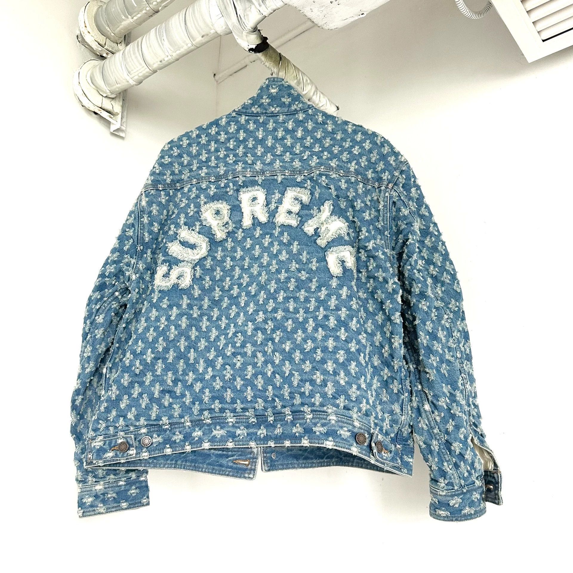 Supreme FW25 JACQUARD LOGOS DENIM TRUCKER JACKET (RIGID INDIGO) (L