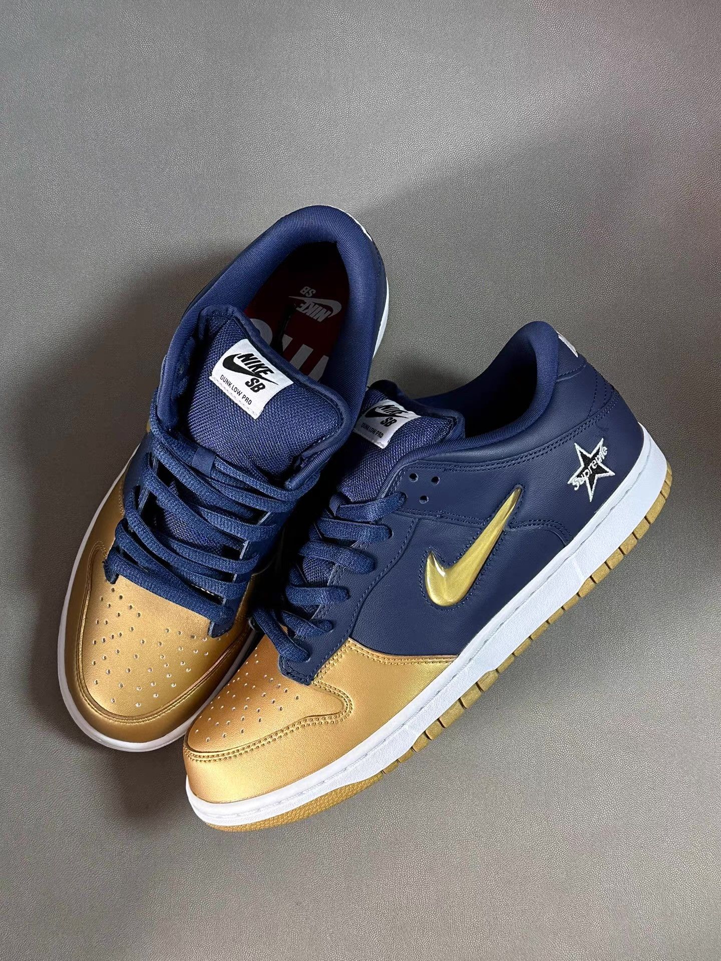 Nike Supreme x Nike Dunk Gold & Blue Ｑ20 Size US 10 / EU 43 - 1 Thumbnail