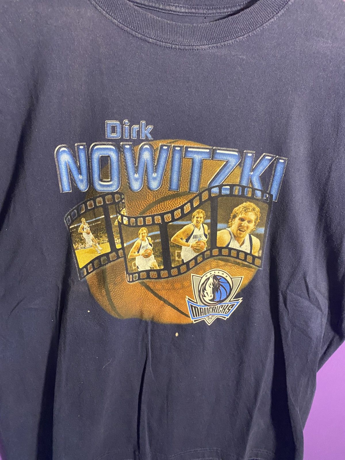 NBA × Vintage Vintage 00s NBA Dallas mavericks Dirk Nowitzki t-shirt Size US L / EU 52-54 / 3 - 3 Thumbnail