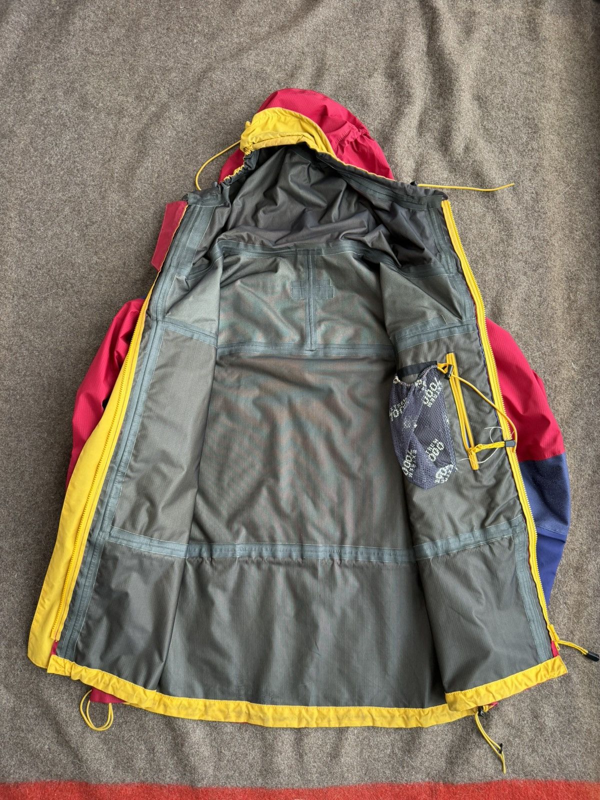 Berghaus Berghaus Extrem Gore-Tex Jacket Size US XL / EU 56 / 4 - 6 Thumbnail