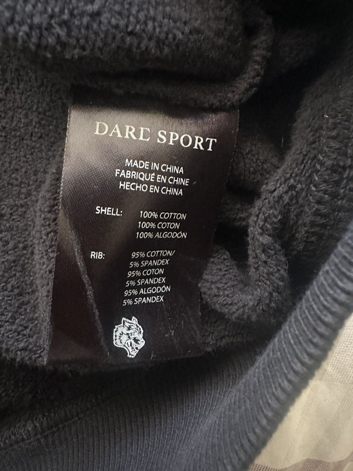 Darc Sport Darc sport run with us hoodie size L Size US L / EU 52-54 / 3 - 4 Thumbnail